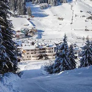 Schlosshof **** Ischgl